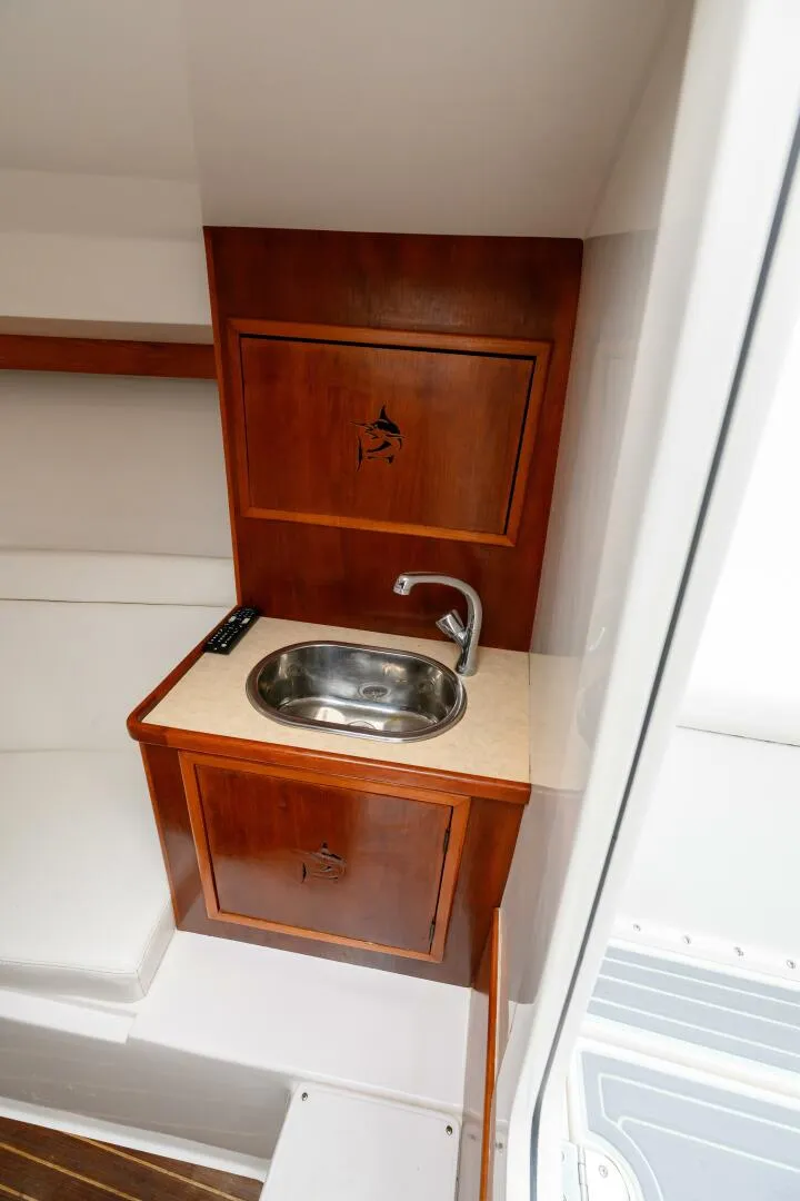 Slide: The Image of Venture 39 Cuddy 2008 - 5674579