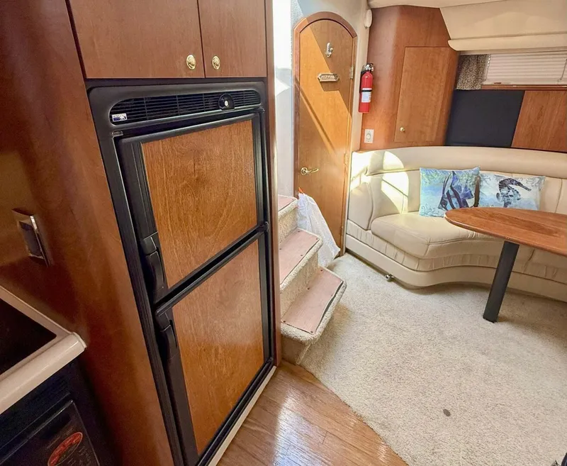 Slide: The Image of Cruisers Yachts 4270 Express 2001 - 5585805