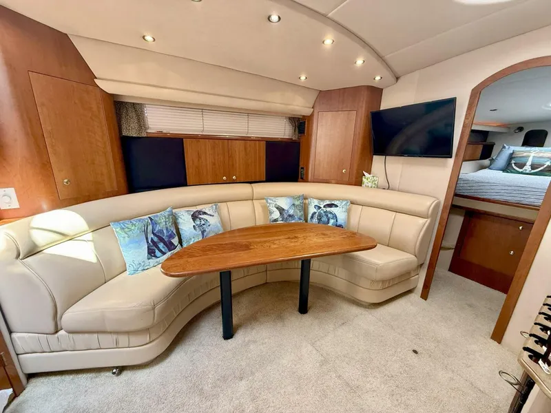 Slide: The Image of Cruisers Yachts 4270 Express 2001 - 5585779