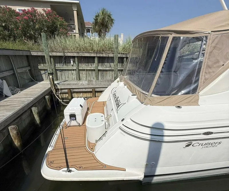 Slide: The Image of Cruisers Yachts 4270 Express 2001 - 5585820