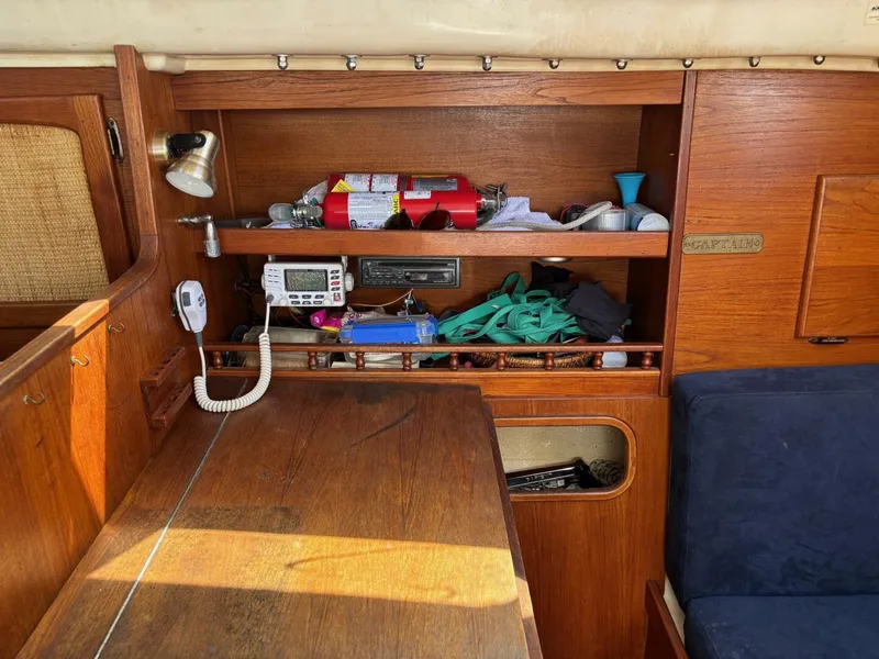 Slide: The Image of Aloha 34 1979 - 5585867