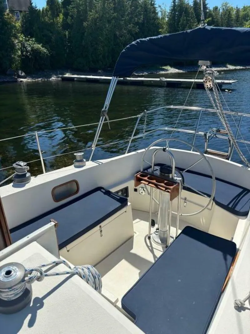 Slide: The Image of Aloha 34 1979 - 5585892