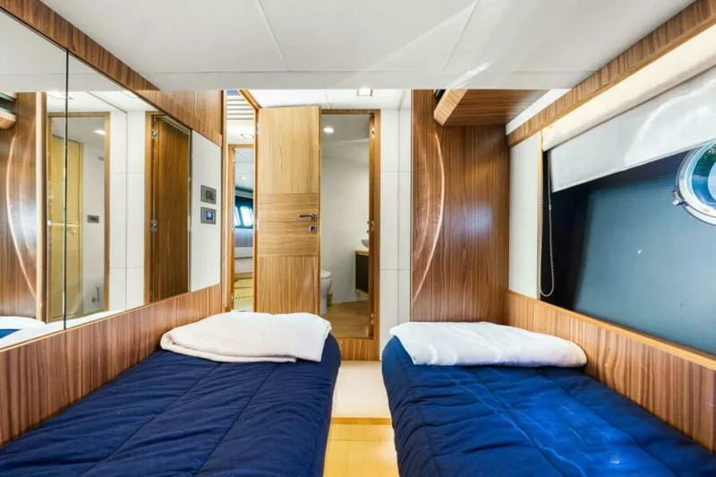 Slide: The Image of 2018 Absolute 60 Flybridge 'Mama's House' - 5586513