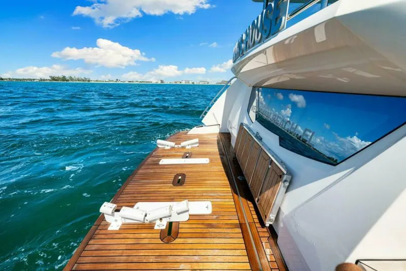 Slide: The Image of 2018 Absolute 60 Flybridge 'Mama's House' - 5586482