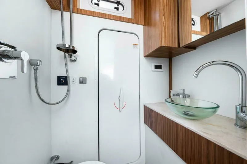 Slide: The Image of 2018 Absolute 60 Flybridge 'Mama's House' Crew Head - 5586533