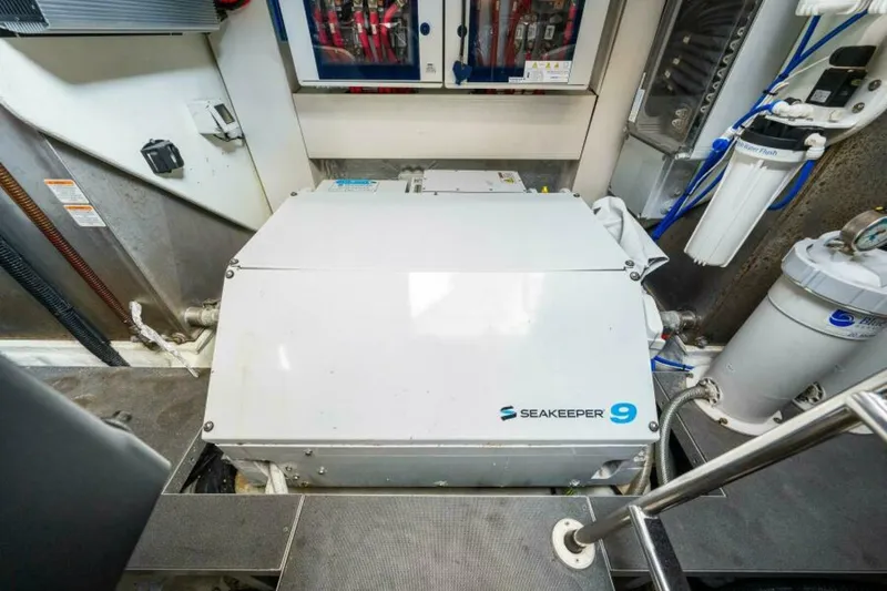 Slide: The Image of 2018 Absolute 60 Flybridge 'Mama's House' Seakeeper - 5586538