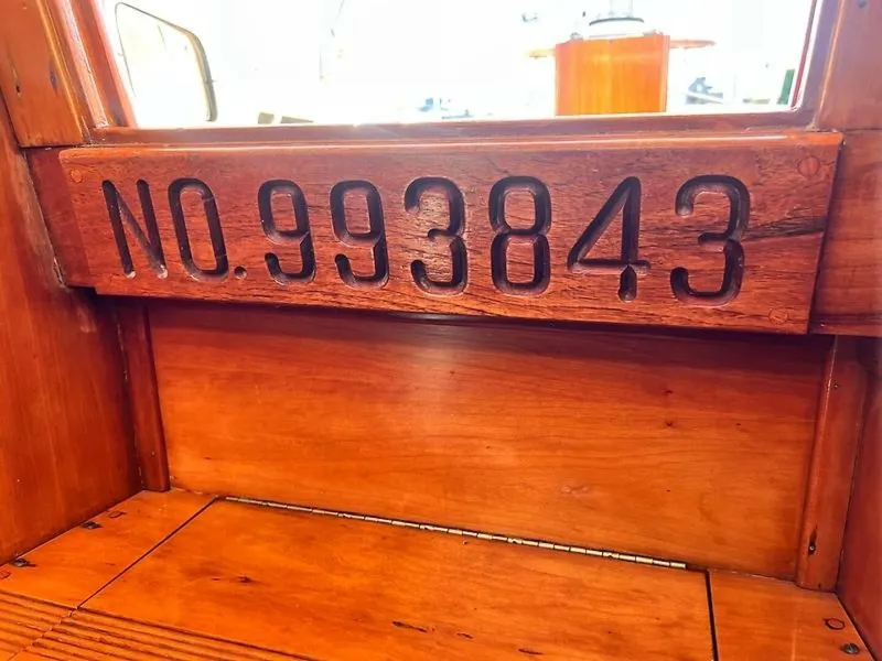 Slide: The Image of 0005339684 - 5587353