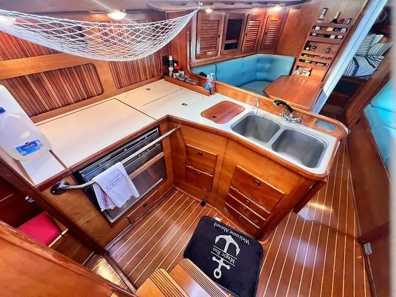 Slide: The Image of 0005339601 - 5587354