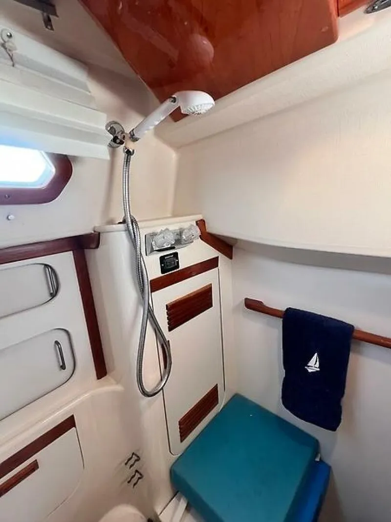 Slide: The Image of 0005339682 - 5587381