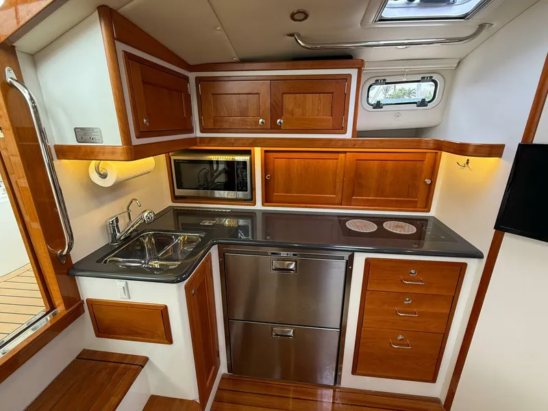 Slide: The Image of MJM 43z 2019 - 5587407