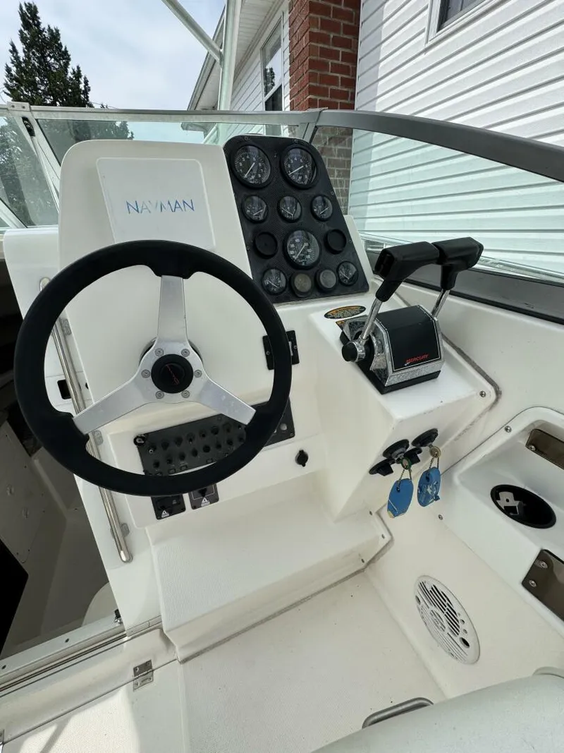 Slide: The Image of Robalo 2640 1999 - 5587686