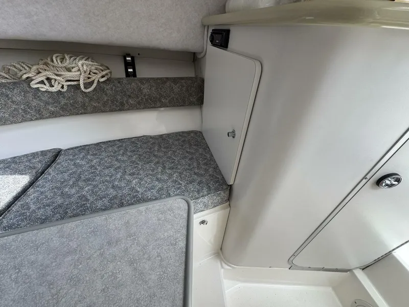 Slide: The Image of Robalo 2640 1999 - 5587694