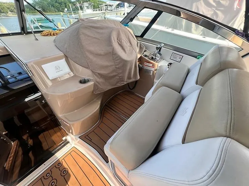 Slide: The Image of 0005332385 - 5587495