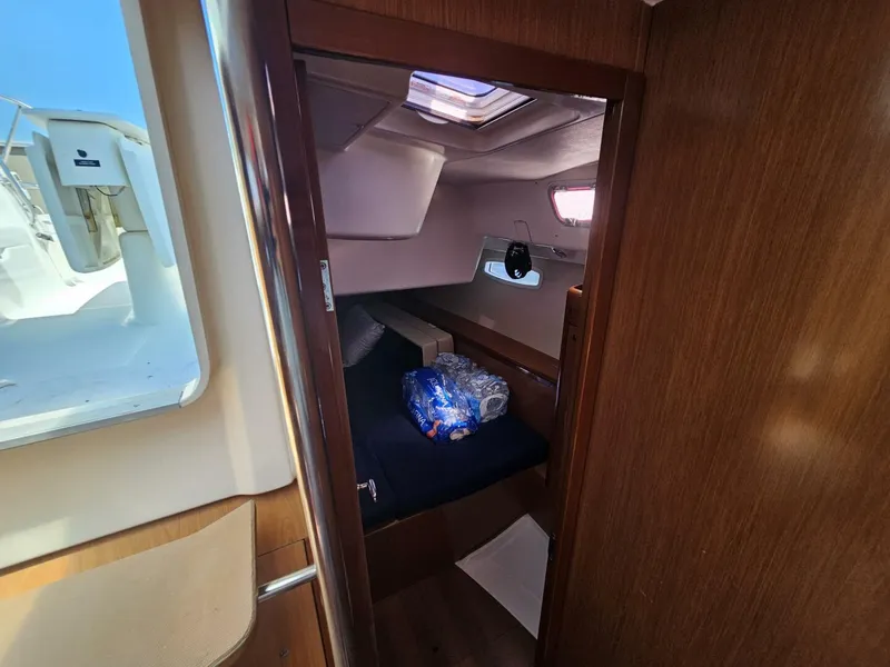 Slide: The Image of Beneteau Cyclades 43.3 2009 - 5587540