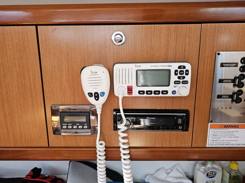 Slide: The Image of Beneteau Cyclades 43.3 2009 - 5587559