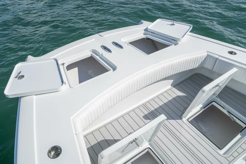 Slide: The Image of Freeman 42LR 2017 - 5589785