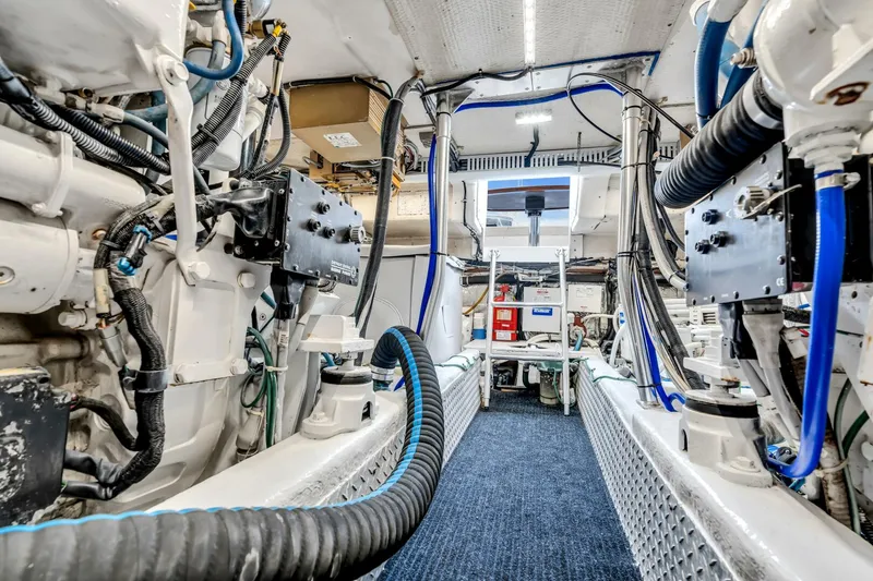 Slide: The Image of Ocean Yachts 48 2002 - 5684141