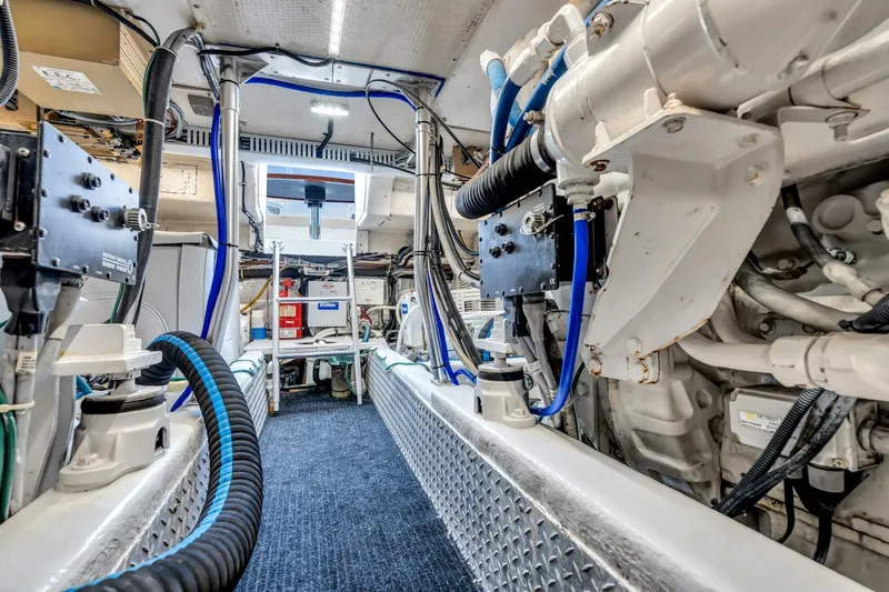 Slide: The Image of Ocean Yachts 48 2002 - 5684145