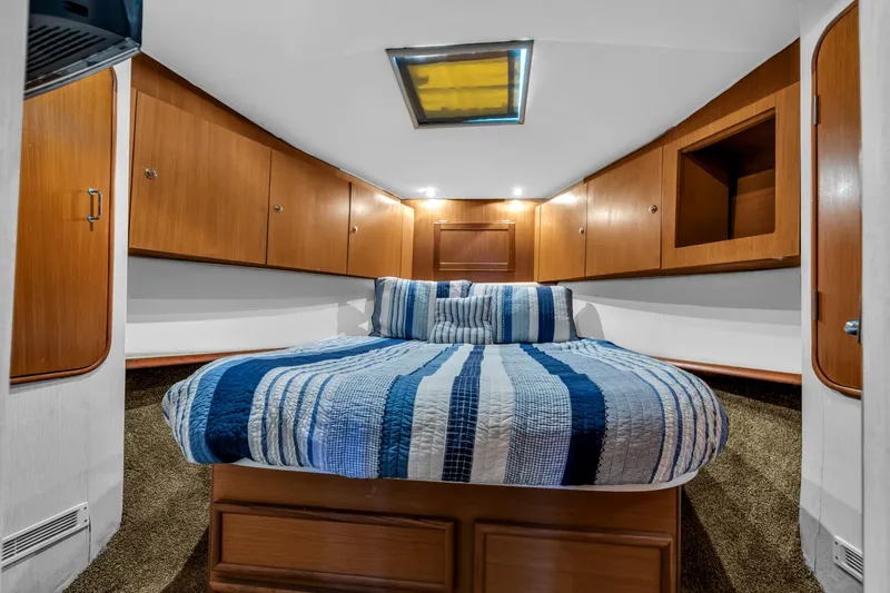 Slide: The Image of Ocean Yachts 48 2002 - 5684230