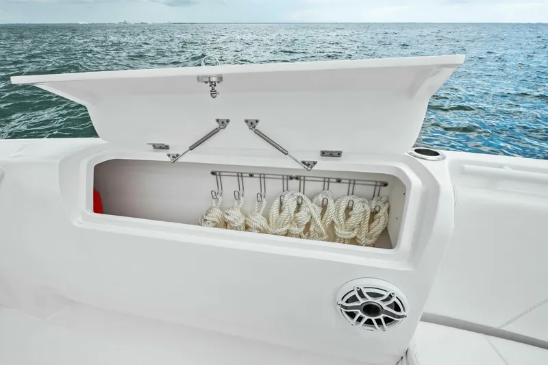 Slide: The Image of 2020 Intrepid 400 CC - Cockpit Storage - 5588264