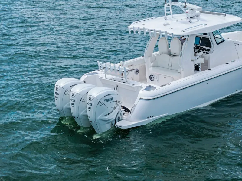 Slide: The Image of 2020 Intrepid 400 CC - Profile - 5588218