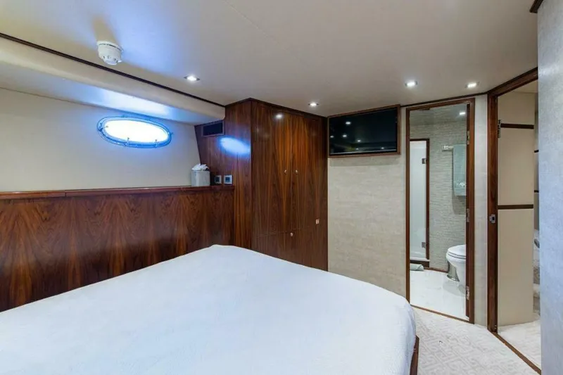 Slide: The Image of Port Guest Cabin Looking Forward - 5587861