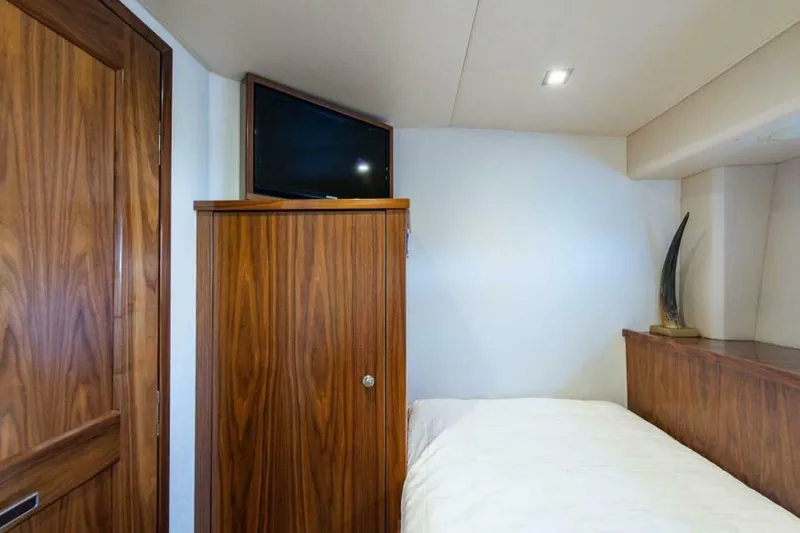 Slide: The Image of Captain's Cabin - 5587902