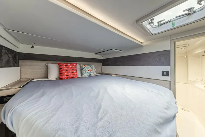 Slide: The Image of Leopard 50 2021 - 5588126