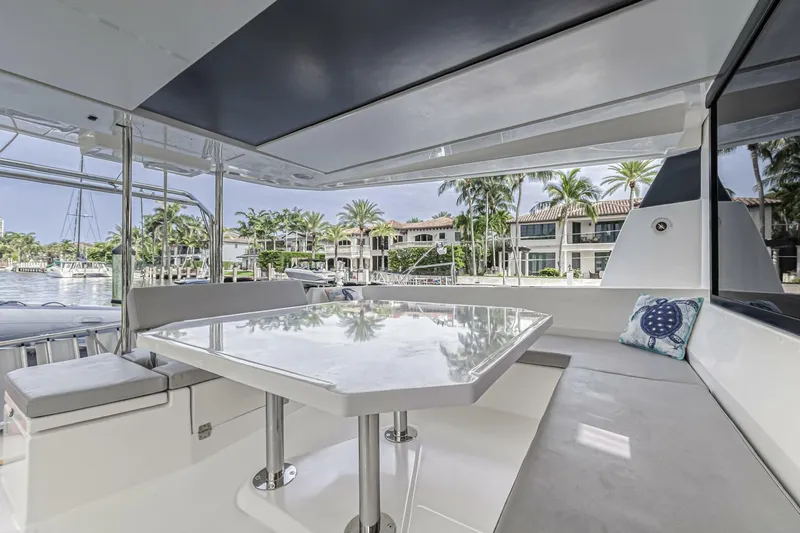 Slide: The Image of Leopard 50 2021 - 5588028