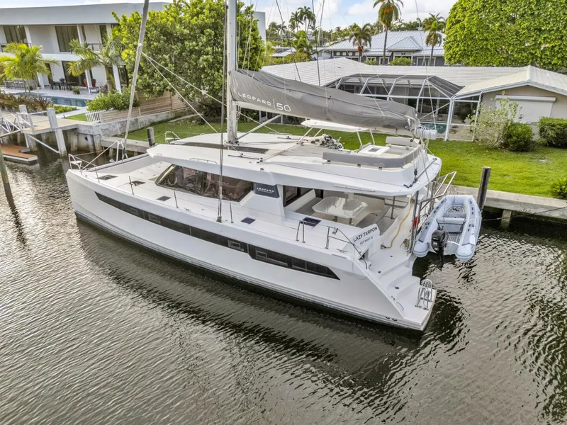 Slide: The Image of Leopard 50 2021 - 5587969