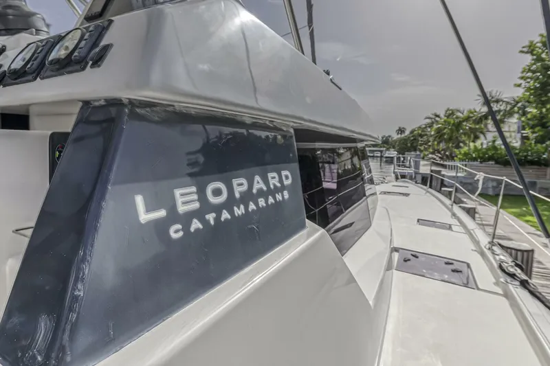 Slide: The Image of Leopard 50 2021 - 5588041