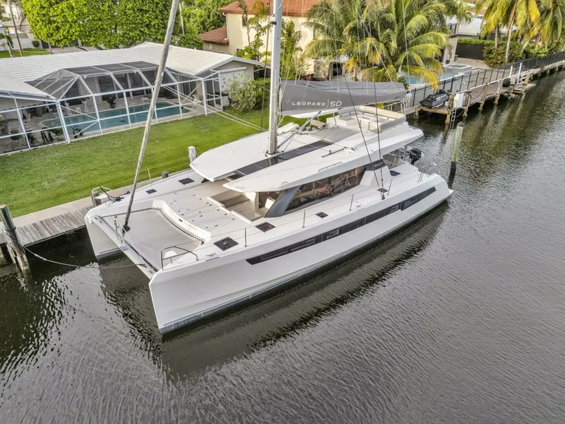 Slide: The Image of Leopard 50 2021 - 5587979