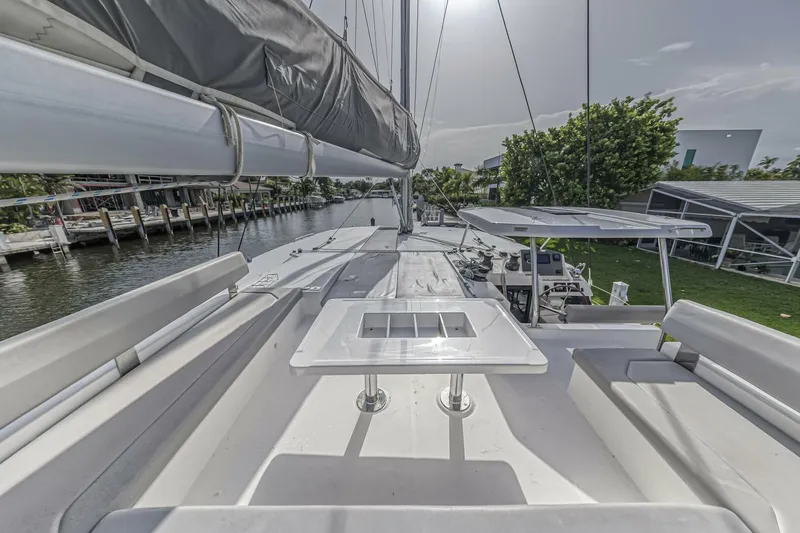 Slide: The Image of Leopard 50 2021 - 5588063