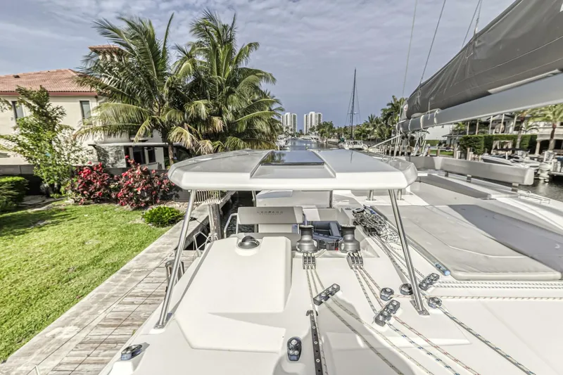 Slide: The Image of Leopard 50 2021 - 5588070