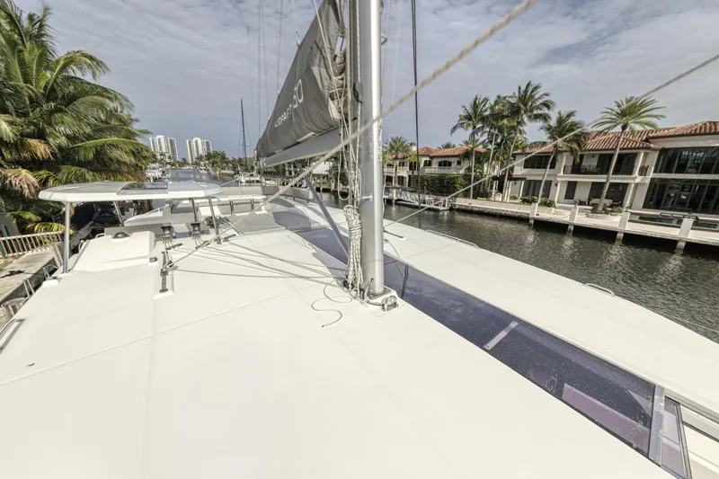 Slide: The Image of Leopard 50 2021 - 5588073