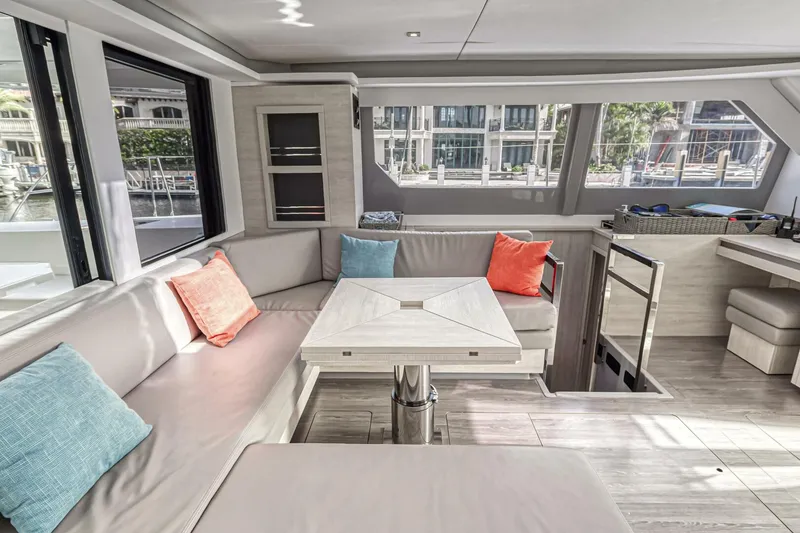 Slide: The Image of Leopard 50 2021 - 5588082