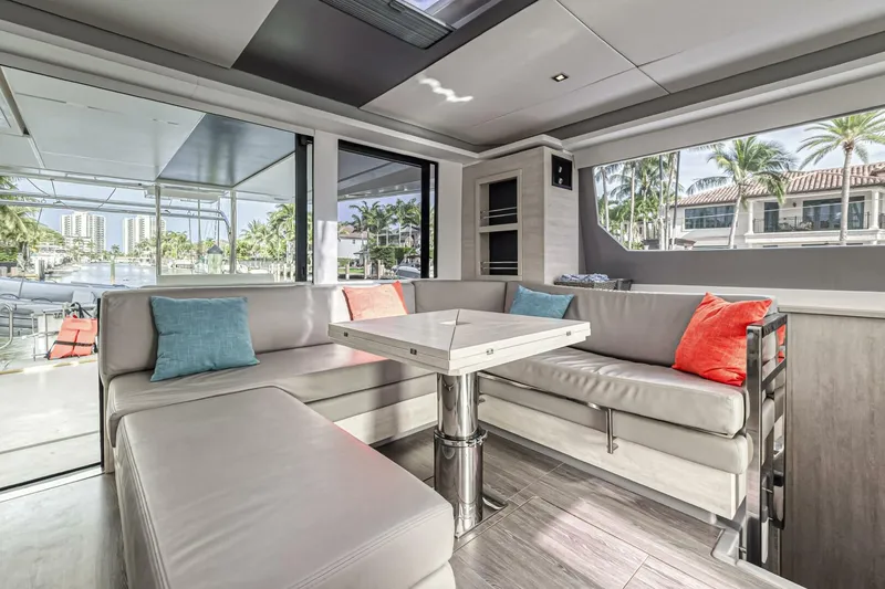 Slide: The Image of Leopard 50 2021 - 5588084