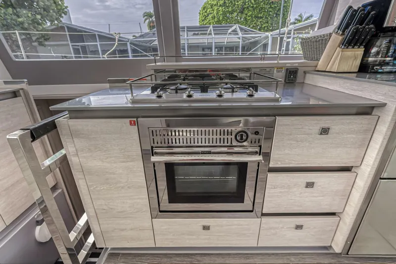 Slide: The Image of Leopard 50 2021 - 5588099