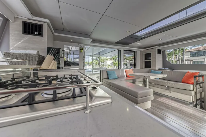 Slide: The Image of Leopard 50 2021 - 5588101