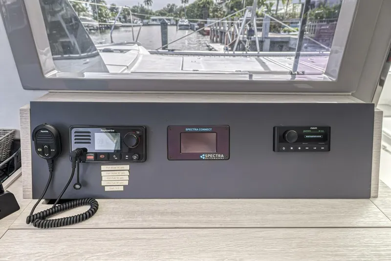 Slide: The Image of Leopard 50 2021 - 5588113