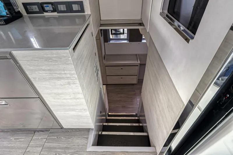 Slide: The Image of Leopard 50 2021 - 5588114