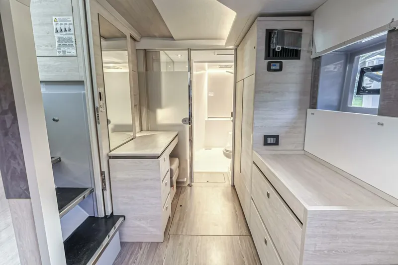 Slide: The Image of Leopard 50 2021 - 5588118