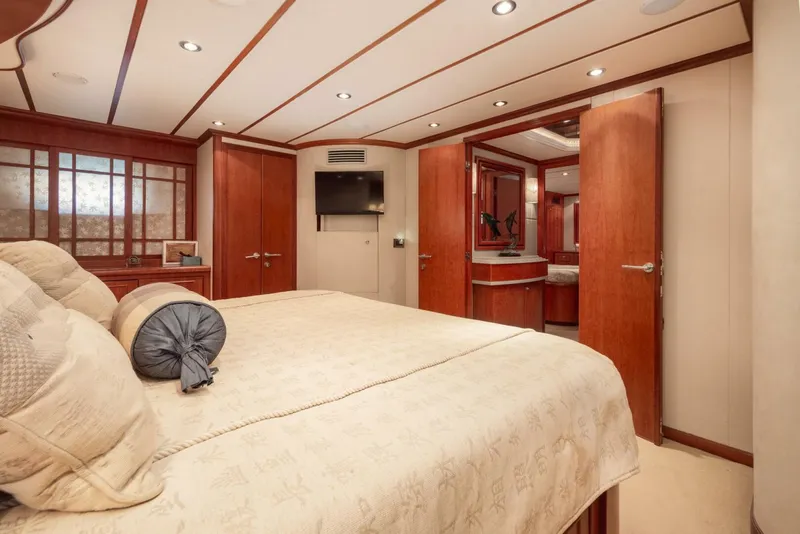 Slide: The Image of Hargrave Skylounge 2000 - 5588377