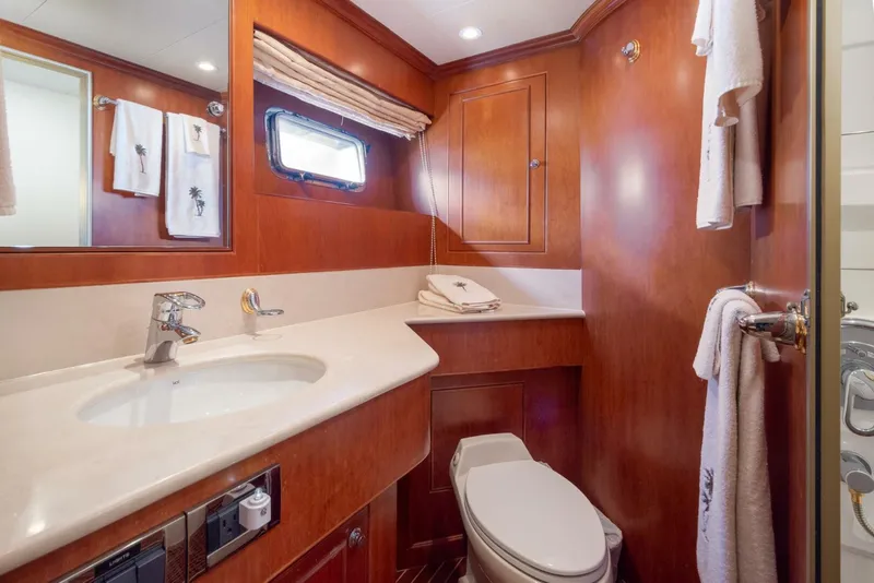 Slide: The Image of Hargrave Skylounge 2000 - 5588382