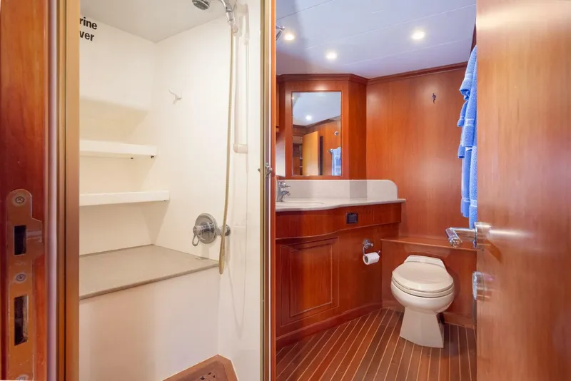 Slide: The Image of Hargrave Skylounge 2000 - 5588387