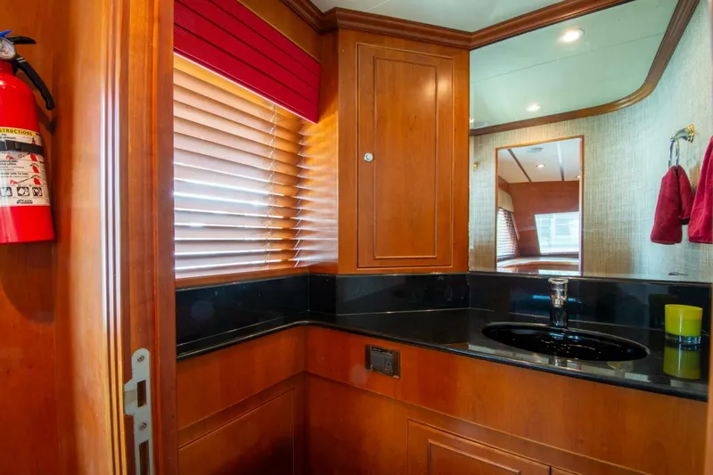 Slide: The Image of Hargrave Skylounge 2000 - 5588405