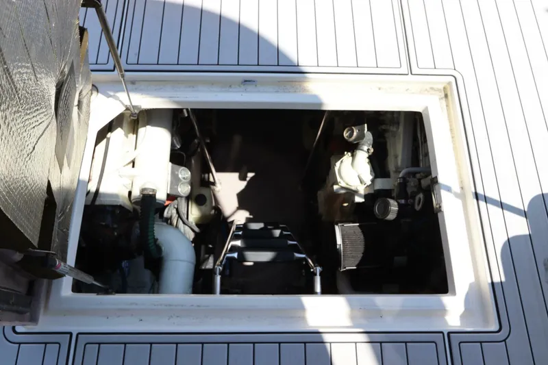 Slide: The Image of Sea Ray 450 Express Bridge 2003 - 5588489