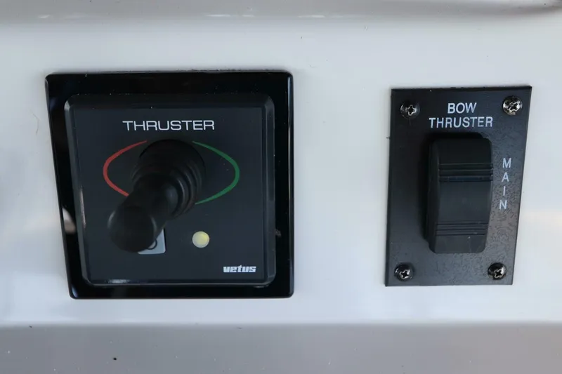 Slide: The Image of Sea Ray 450 Express Bridge 2003 - 5588510