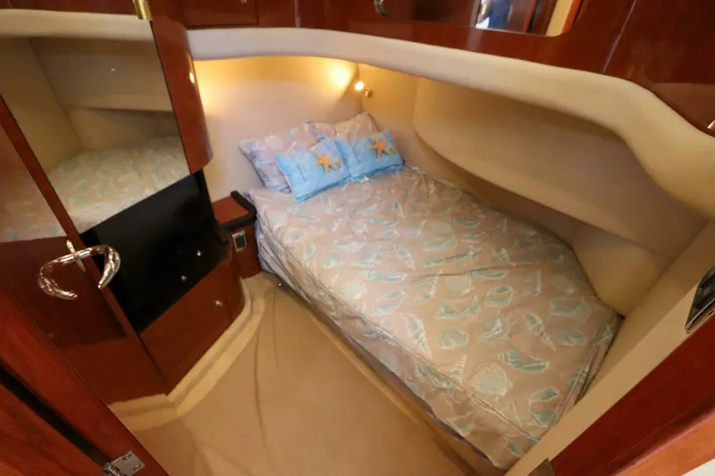 Slide: The Image of Sea Ray 450 Express Bridge 2003 - 5588544