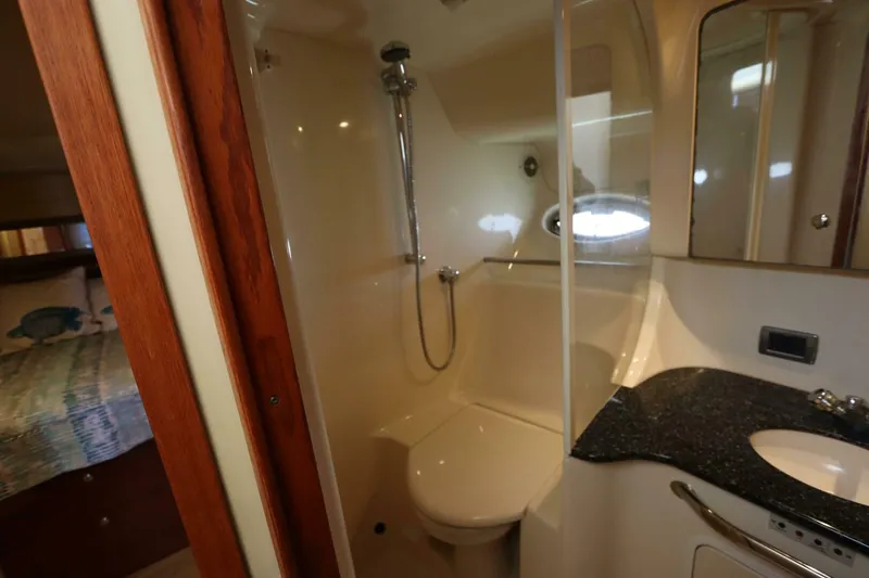 Slide: The Image of Sea Ray 450 Express Bridge 2003 - 5588547